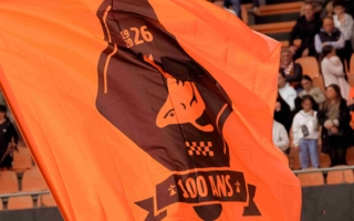 Utilisation sans autorisation du logo du centenaire du FC Lorient : la marque de vêtements « Cassius » contrainte de retirer les produits litigieux de la vente