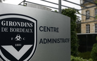Non-renouvellement du CDD spécifique d’un entraîneur « salarié protégé » : l’inspecteur du travail n’avait pas à rechercher si les CDD d’usage antérieurs devaient être requalifiés en CDI