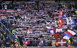 L’interdiction de se prévaloir de la qualité de supporter de l’OL aux alentours du stade Jean Bouin ne sera pas suspendue