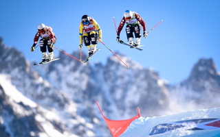 Accident lors d’une compétition internationale de ski cross : la force majeure exonère le skieur impliqué dans la chute de sa responsabilité