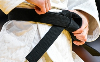 Refus de transfert de licence d’une judokate de haut-niveau en cours de saison : la décision de la FFJDA ne sera pas suspendue