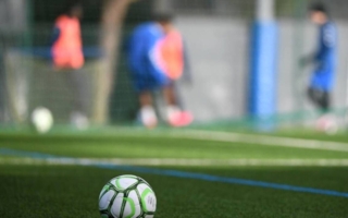 Blessure lors d'un match de football amateur : la responsabilité de la fédération engagée à raison de l'acte de brutalité de l'adversaire