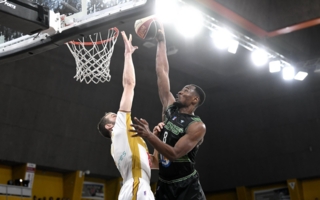 Prohibition du double mandatement : nullité confirmée du mandat de représentation et liberté pour le basketteur de choisir un nouvel agent