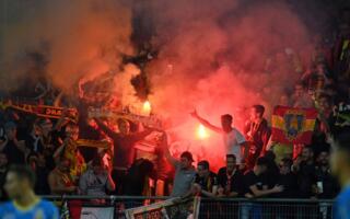 Usage répété d'engins pyrotechniques en déplacement : le RC Lens lourdement sanctionné à raison des agissements prévisibles de ses supporters